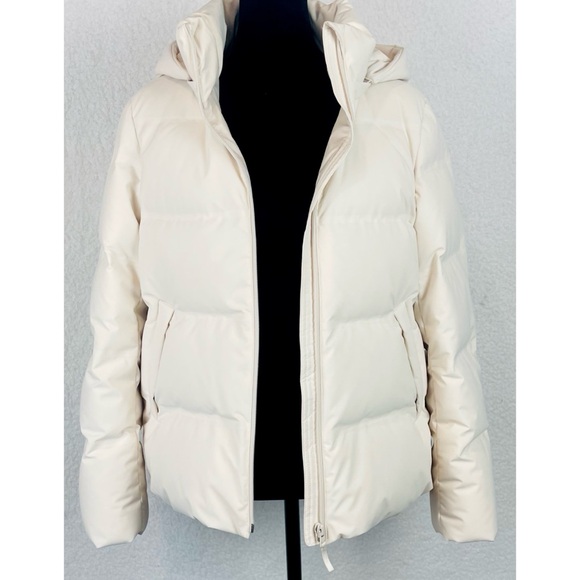 UNIQLO • Cream Seamless Hooded Down Puffer Jacket, XS - Picture 9 of 16